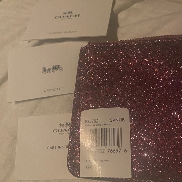 Brand NEW! Coach Starry Night  Sparkling Pink Wristlet - Picture 3 of 4